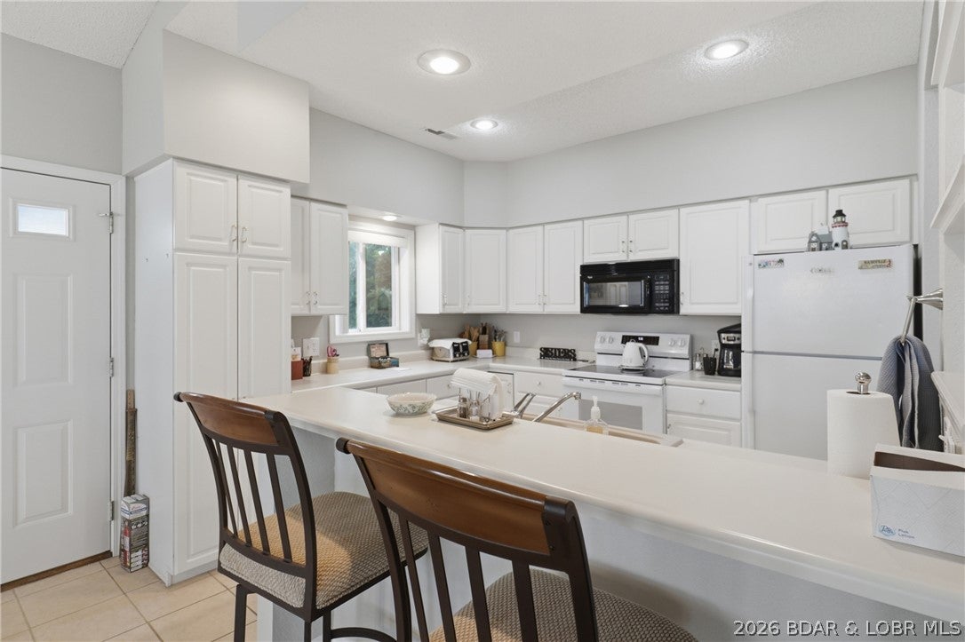Horizons Condominiums - Residential