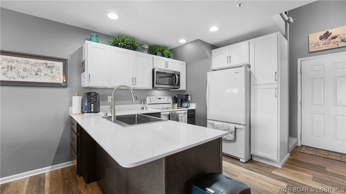 Cedar Glen Condominium - Residential