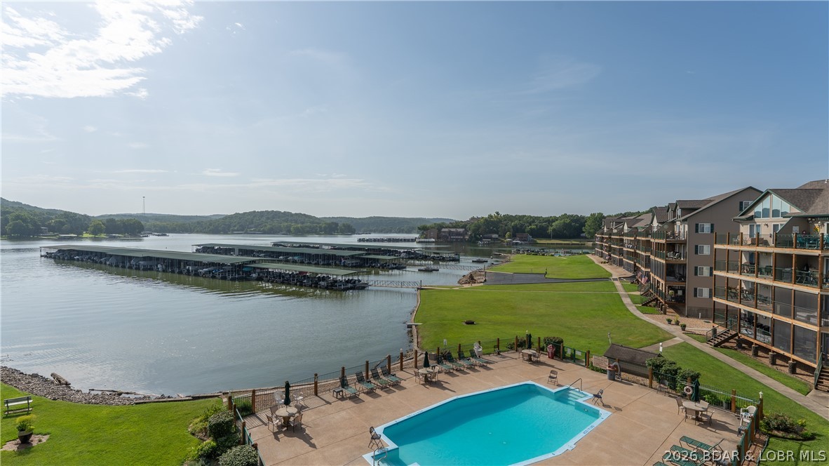 Cedar Glen Condominium - Residential