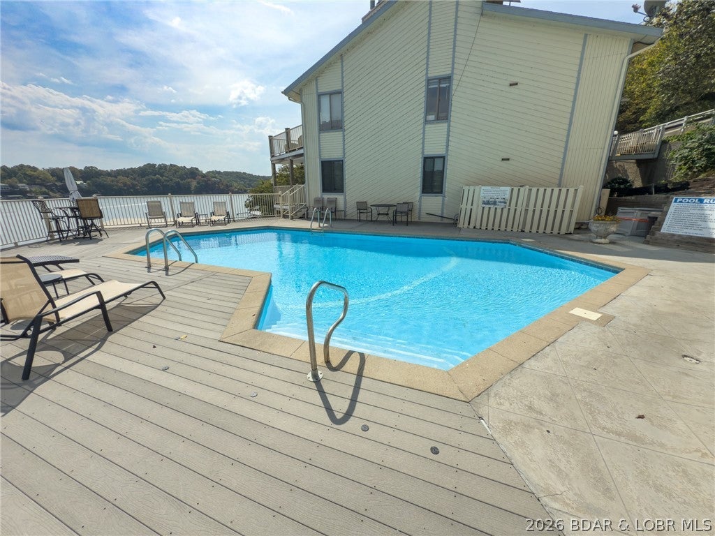 Oak Bluff Condominium - Residential