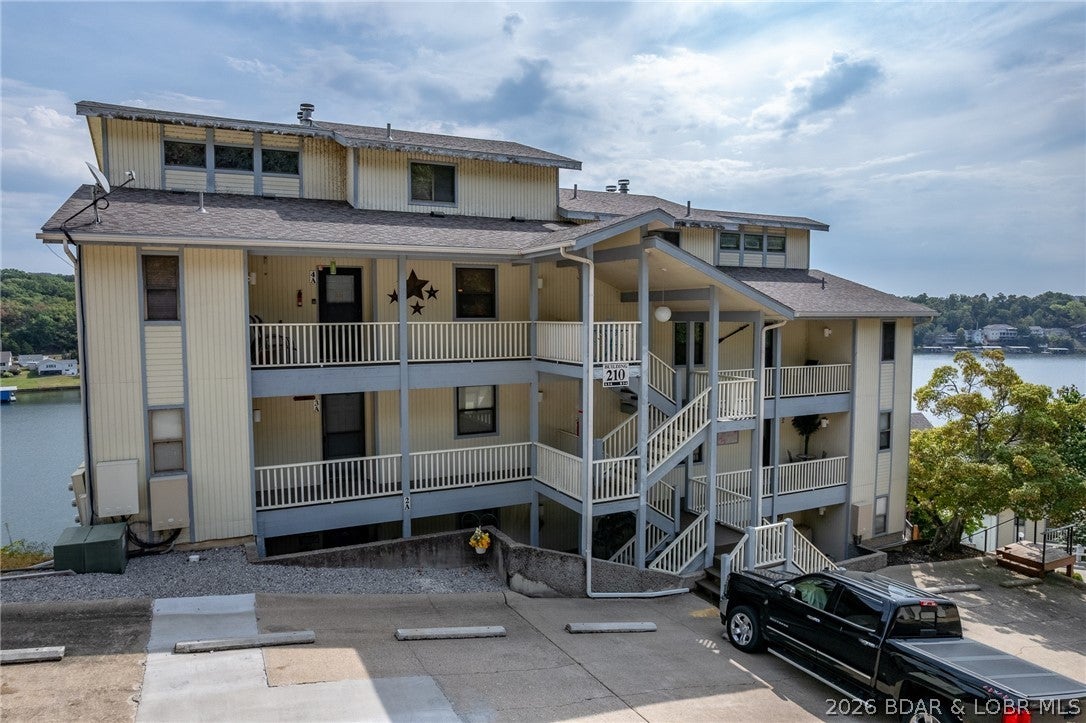 Oak Bluff Condominium - Residential
