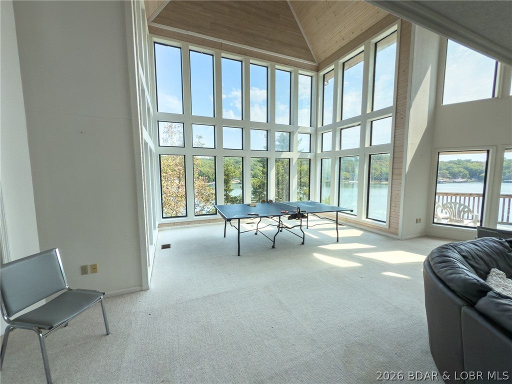 Oak Bluff Condominium - Residential
