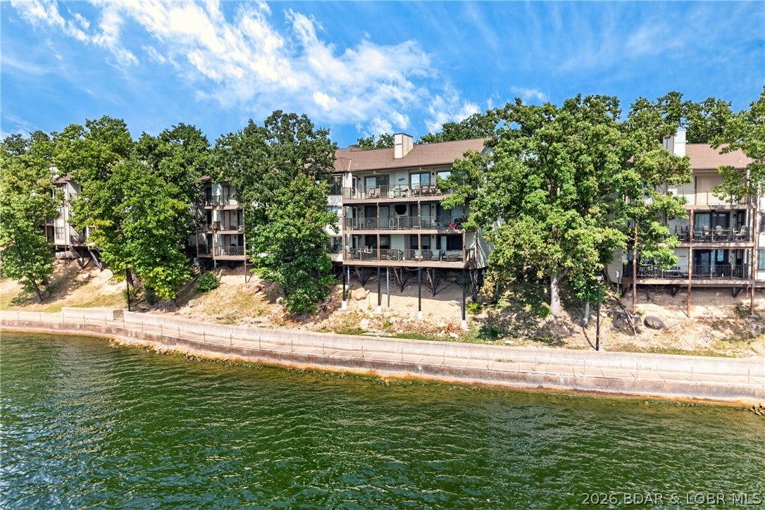 Waters Edge Condominium - Residential
