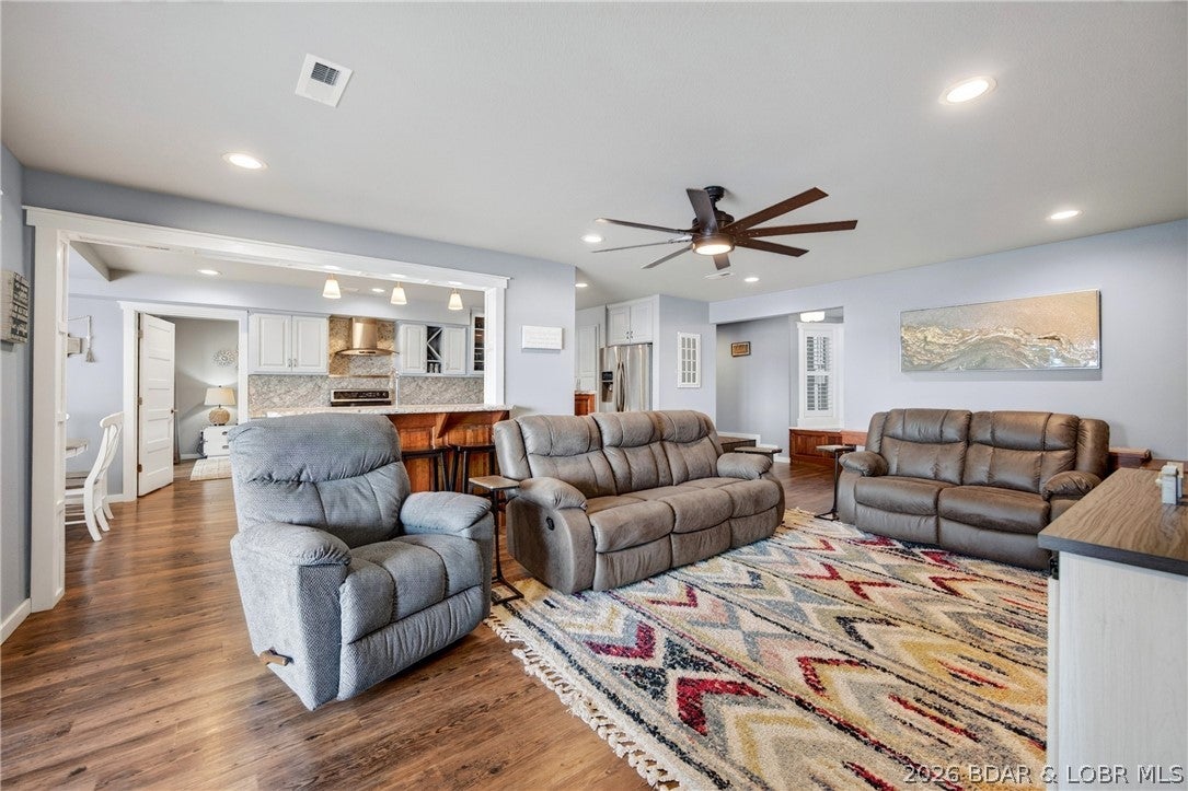 Waters Edge Condominium - Residential