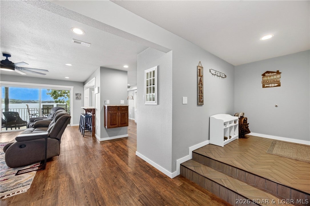 Waters Edge Condominium - Residential