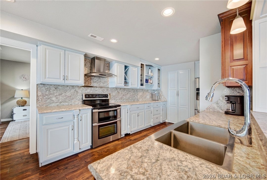 Waters Edge Condominium - Residential