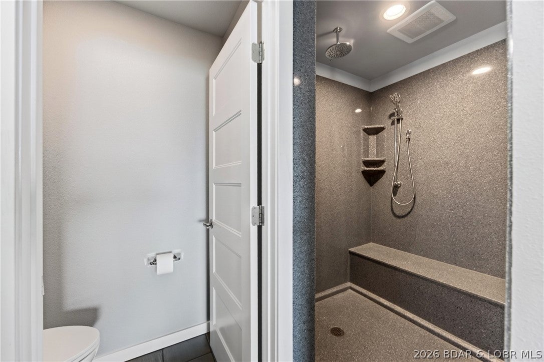 Waters Edge Condominium - Residential