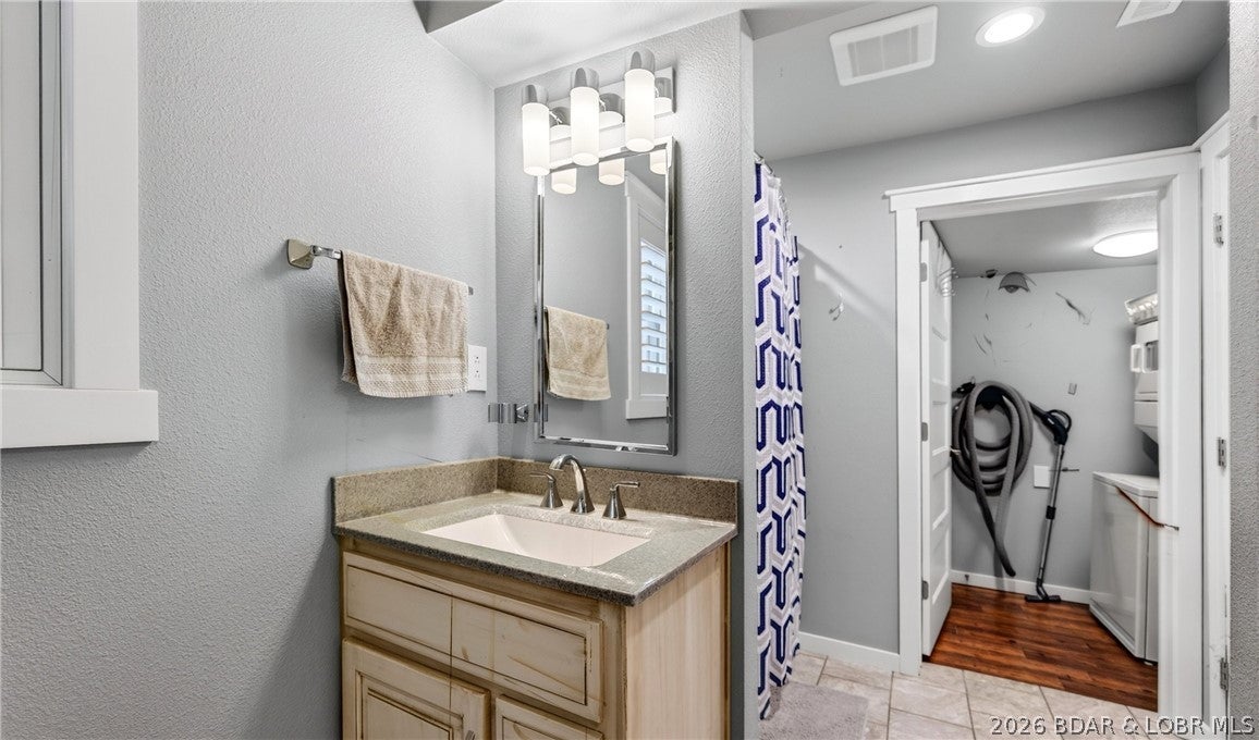 Waters Edge Condominium - Residential