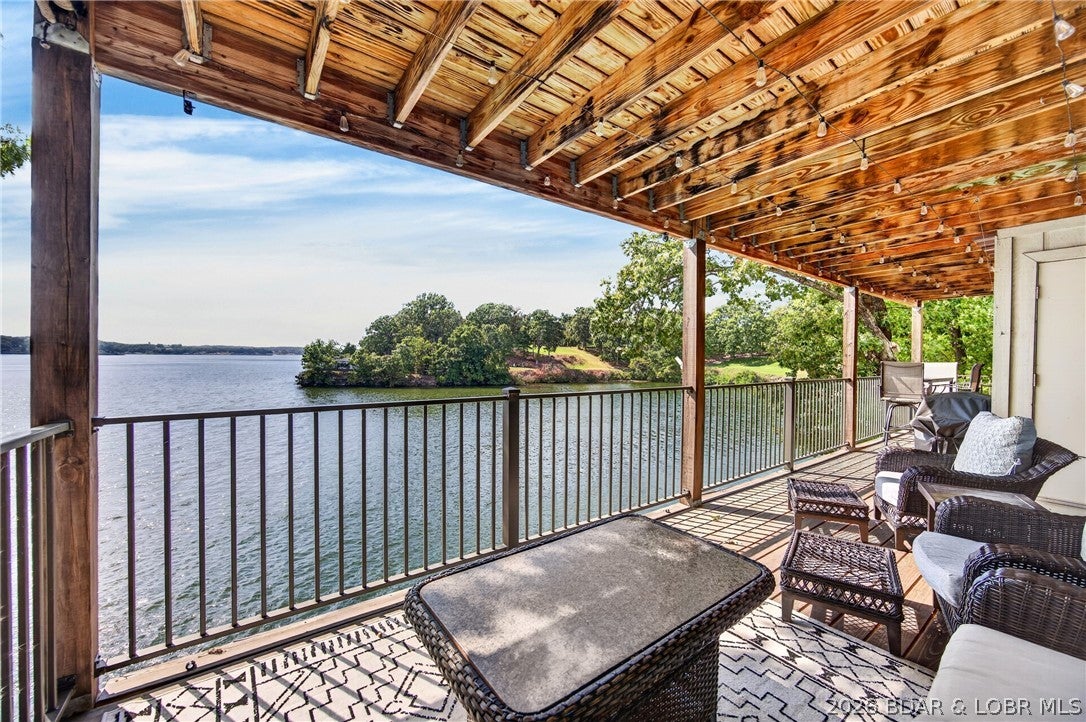 Waters Edge Condominium - Residential
