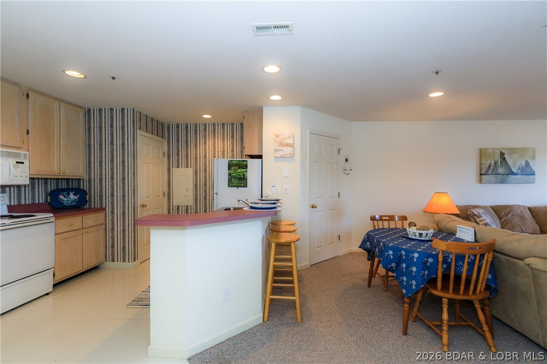 Park Place On The Lake - Residential