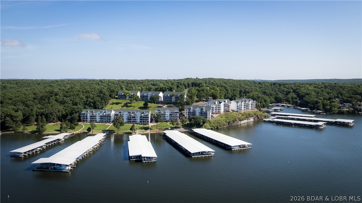 Park Place On The Lake - Residential