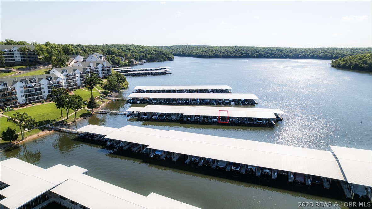Park Place On The Lake - Residential