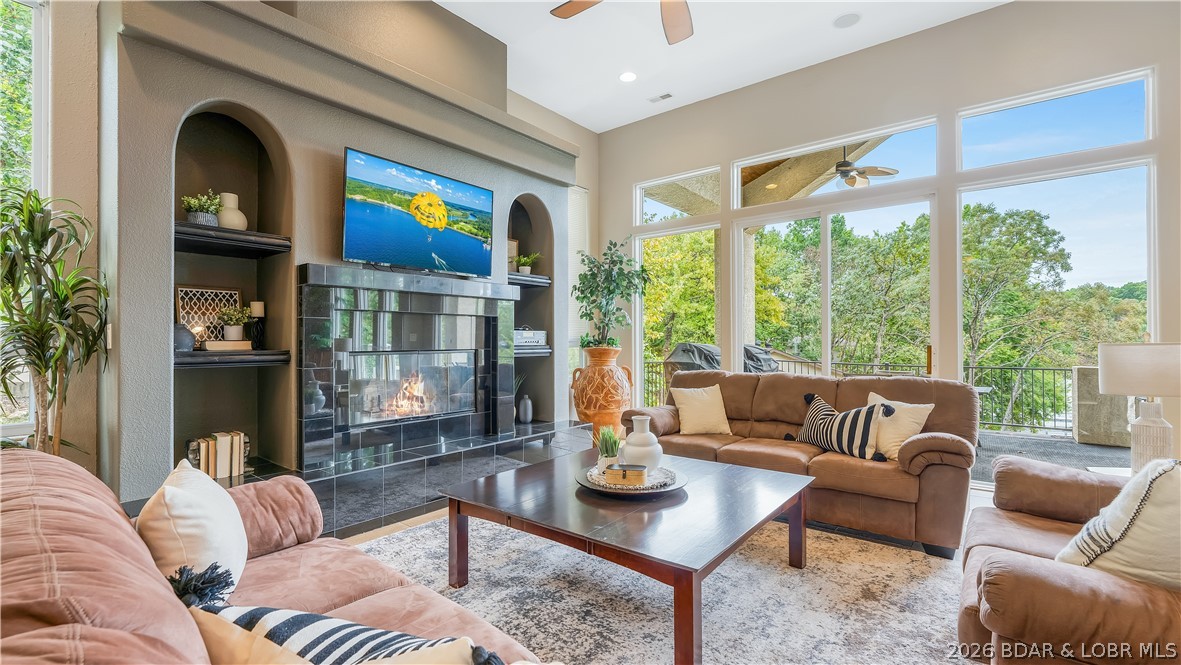 Rocky Shores - Residential