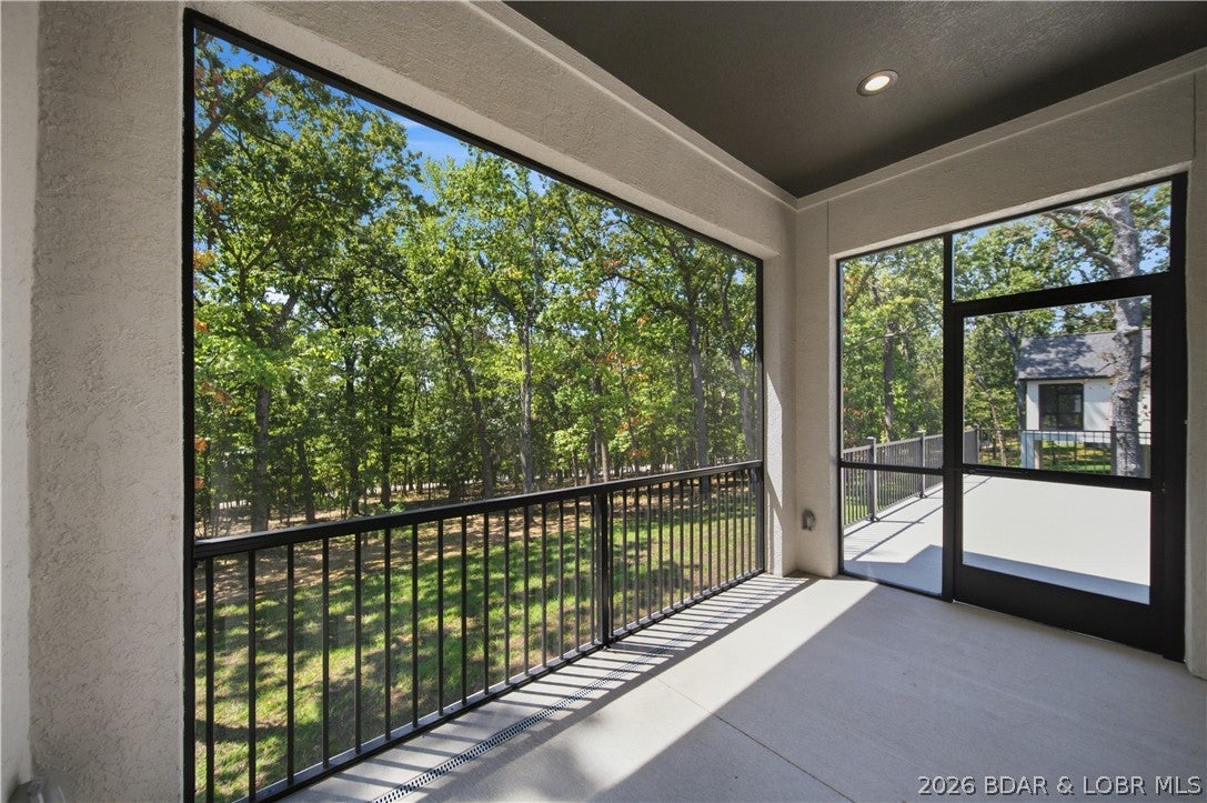 Grand Point - Residential