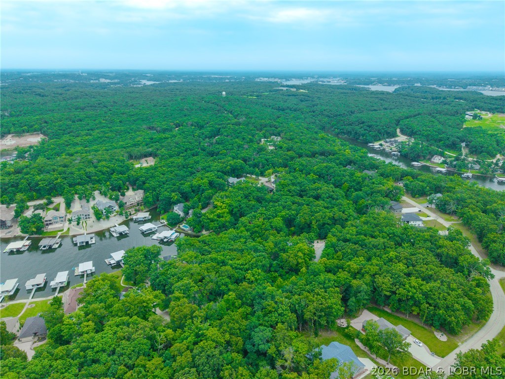 Grand Point - Land