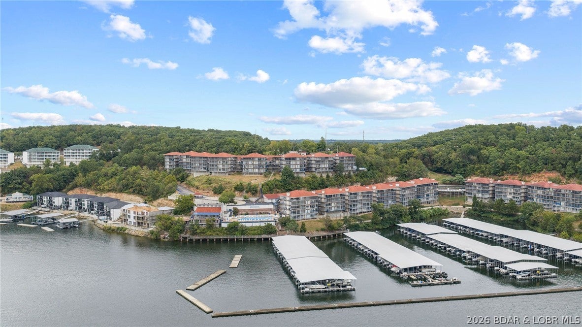Palisades Condominium - Residential