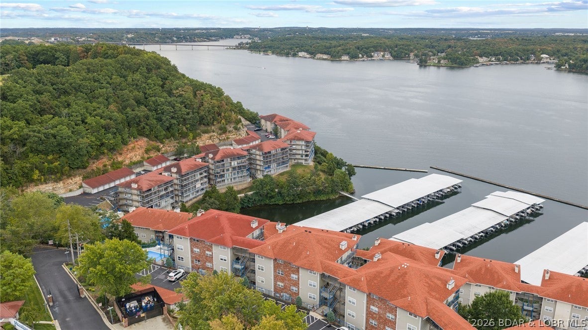 Palisades Condominium - Residential
