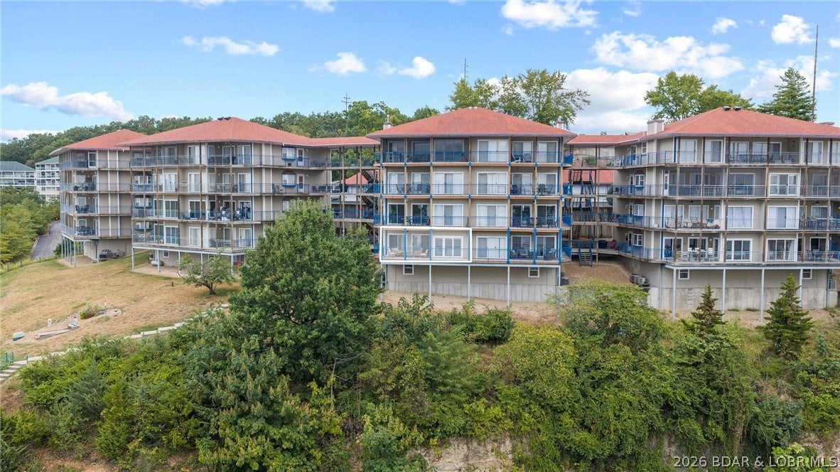 Palisades Condominium - Residential