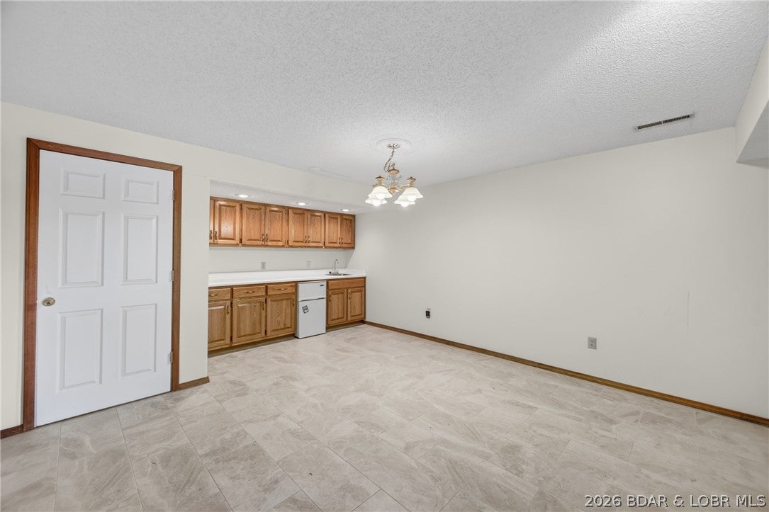 Imperial Point - Residential