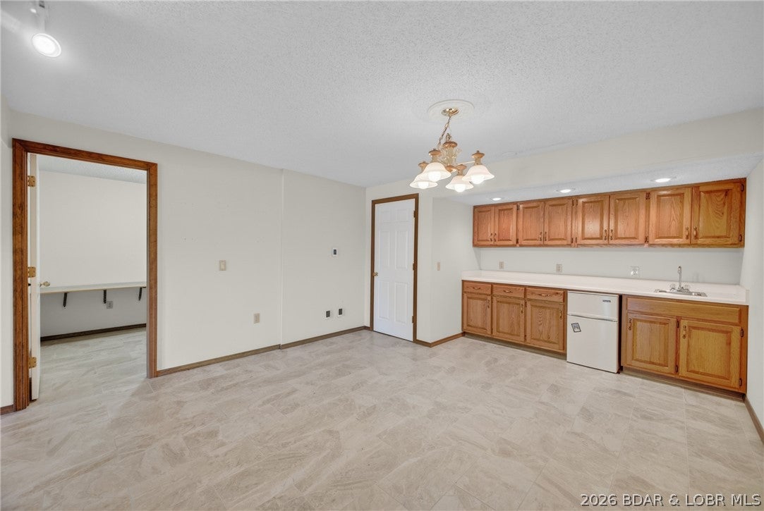 Imperial Point - Residential