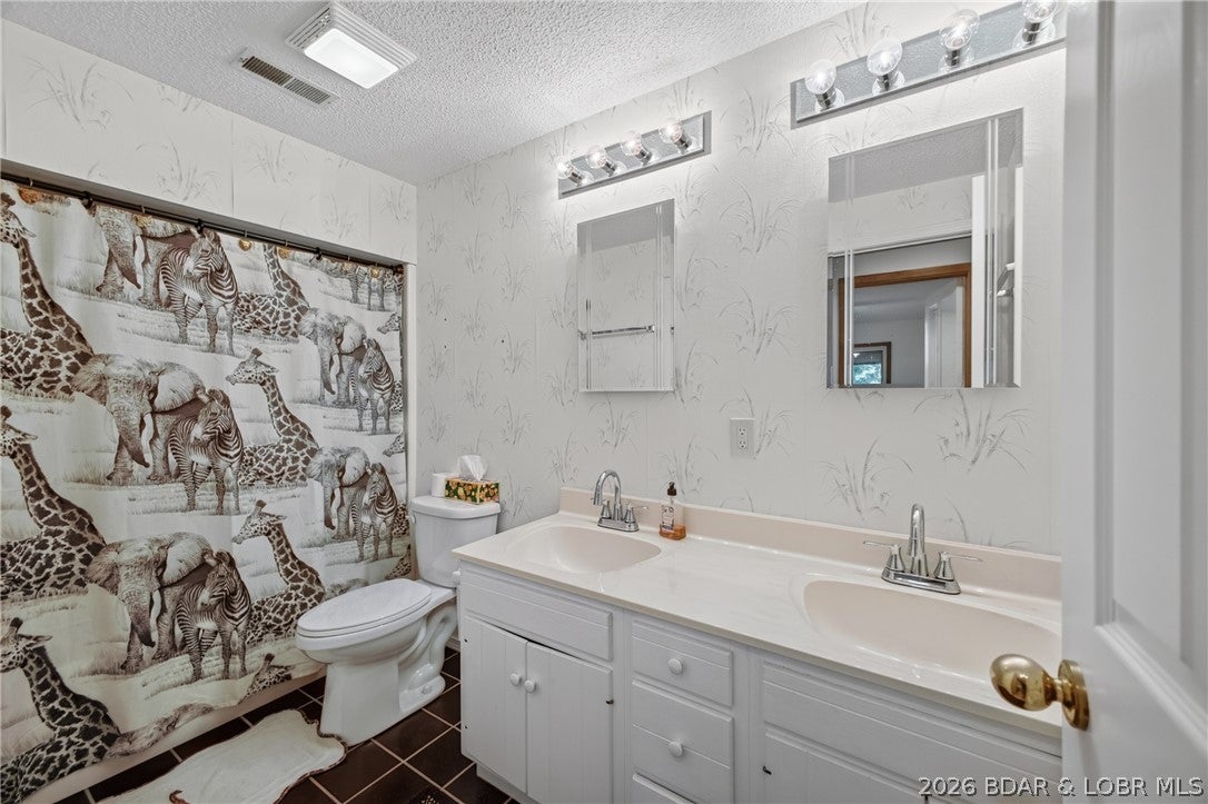 Imperial Point - Residential