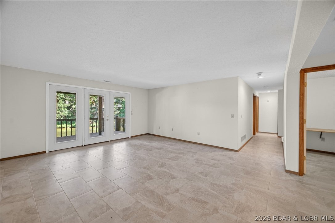 Imperial Point - Residential