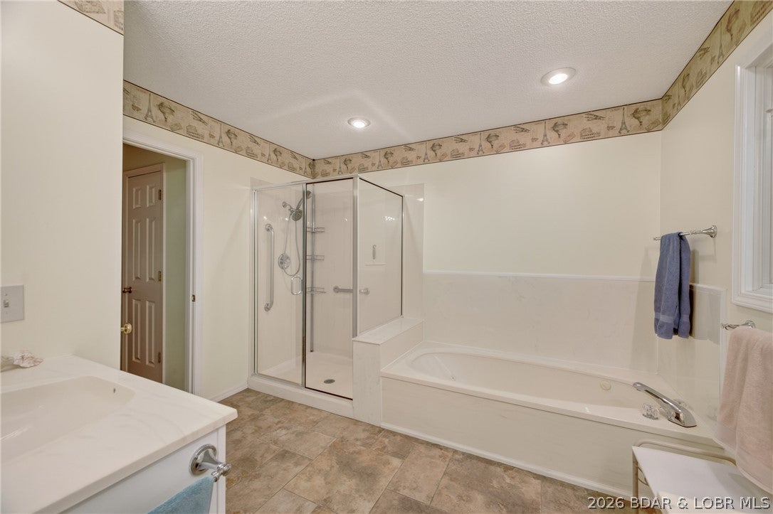 Imperial Point - Residential