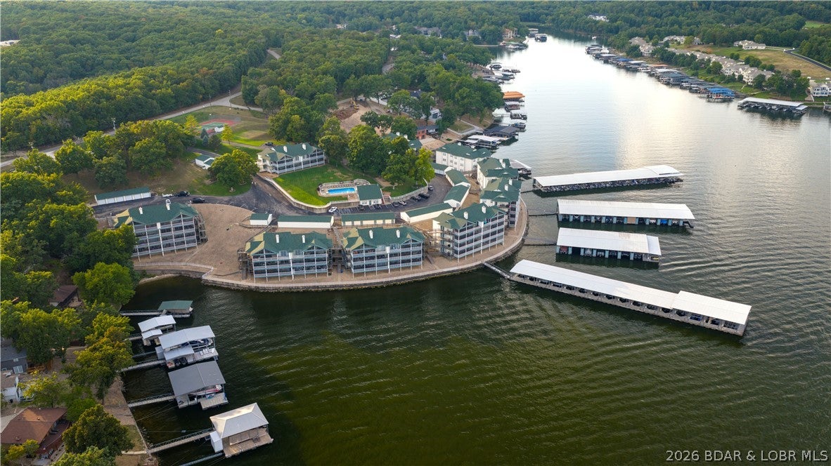 The Evergreens On The Lake - Residential