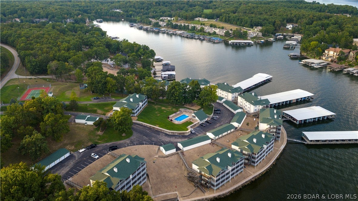The Evergreens On The Lake - Residential