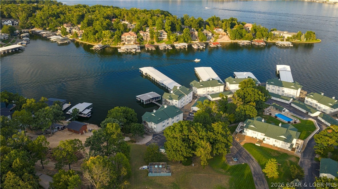 The Evergreens On The Lake - Residential