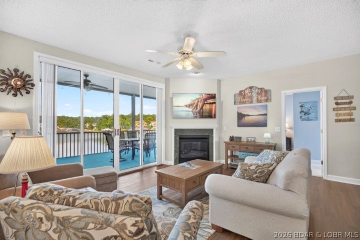 The Evergreens On The Lake - Residential