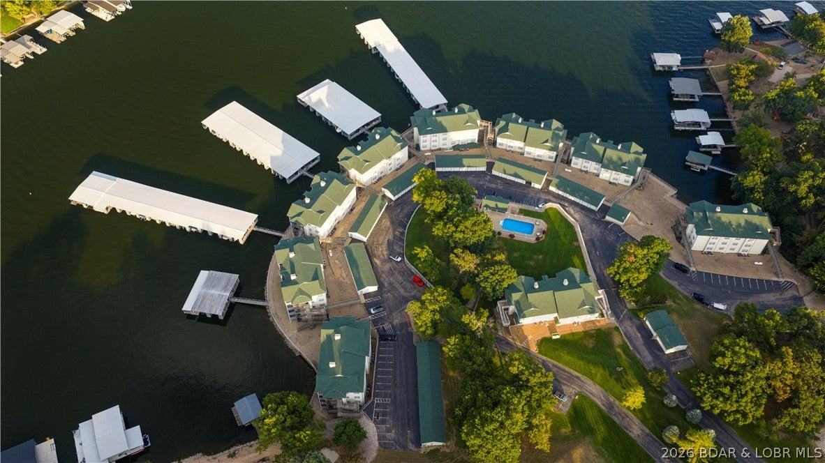 The Evergreens On The Lake - Residential