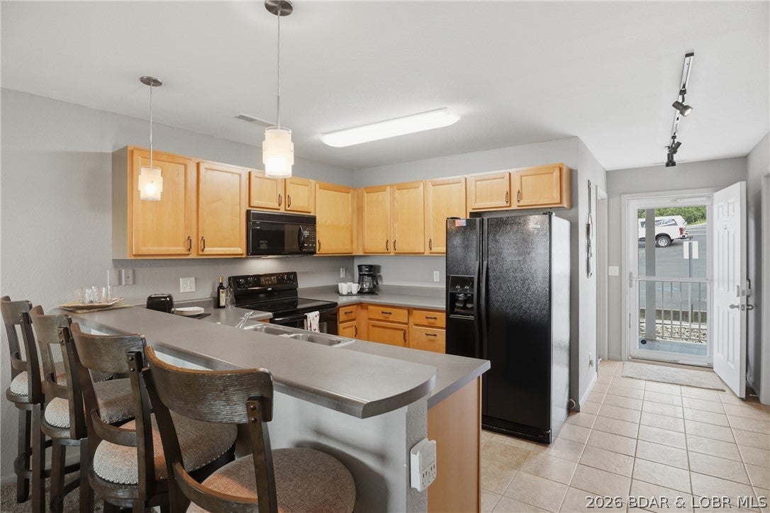 Highland Shores Condominium - Residential