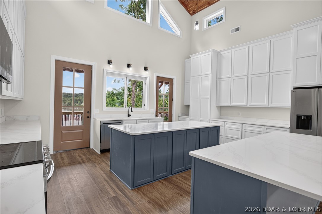 Emerald Hills - Residential