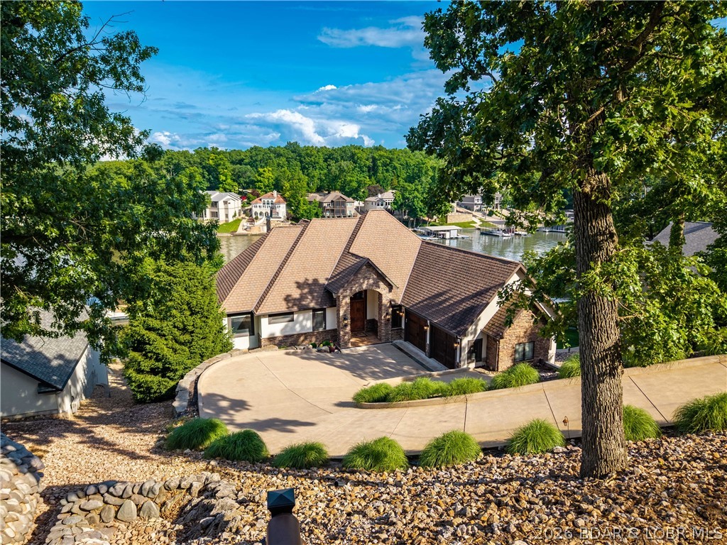 Grand Point - Residential