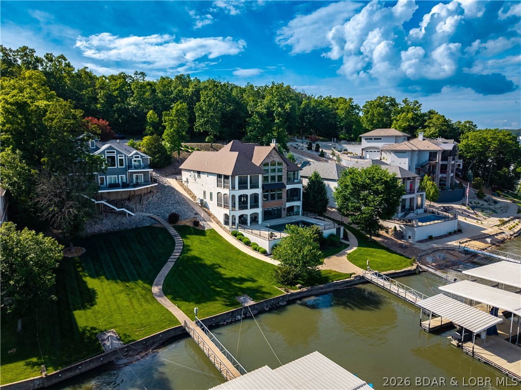 Grand Point - Residential