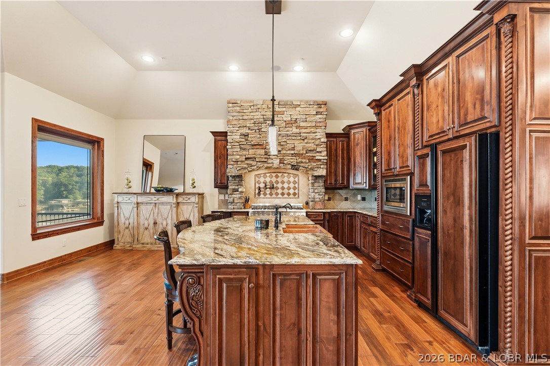 Grand Point - Residential