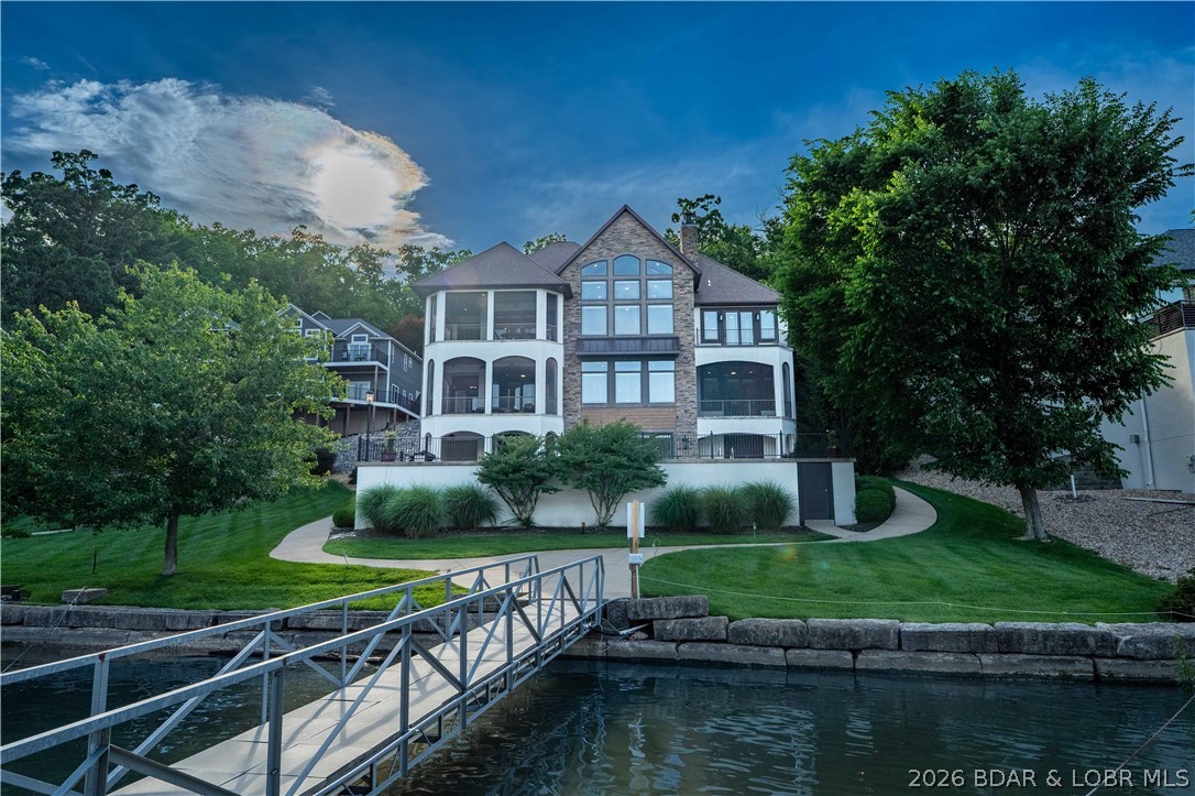 Grand Point - Residential