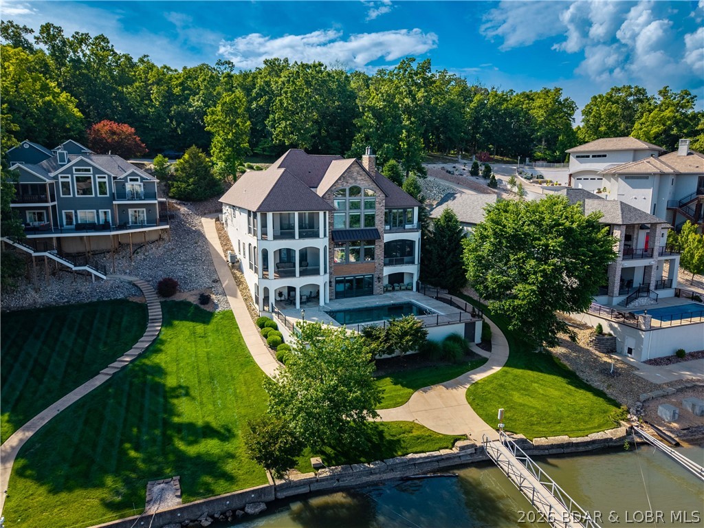 Grand Point - Residential