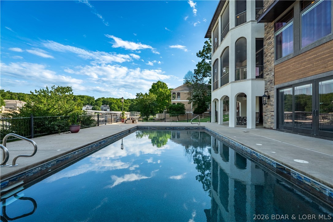 Grand Point - Residential