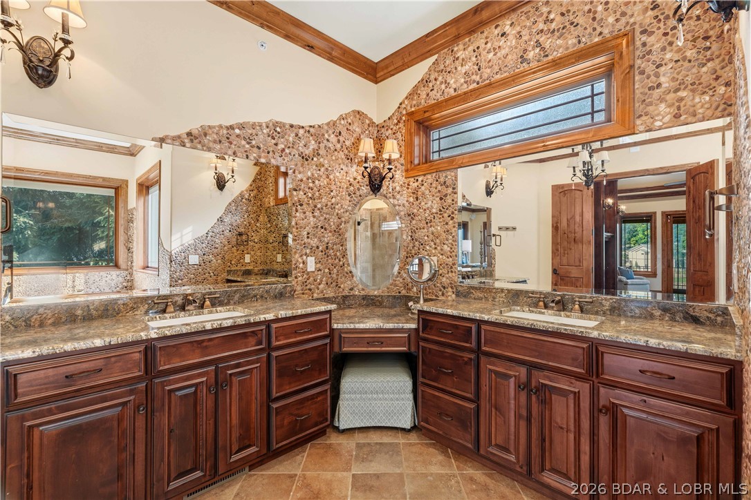 Grand Point - Residential