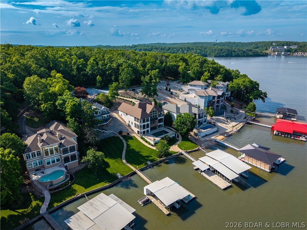 Grand Point - Residential