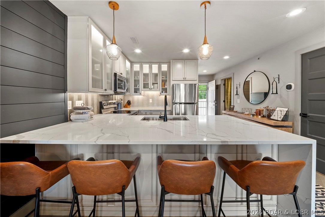 Highland Shores Condominium - Residential