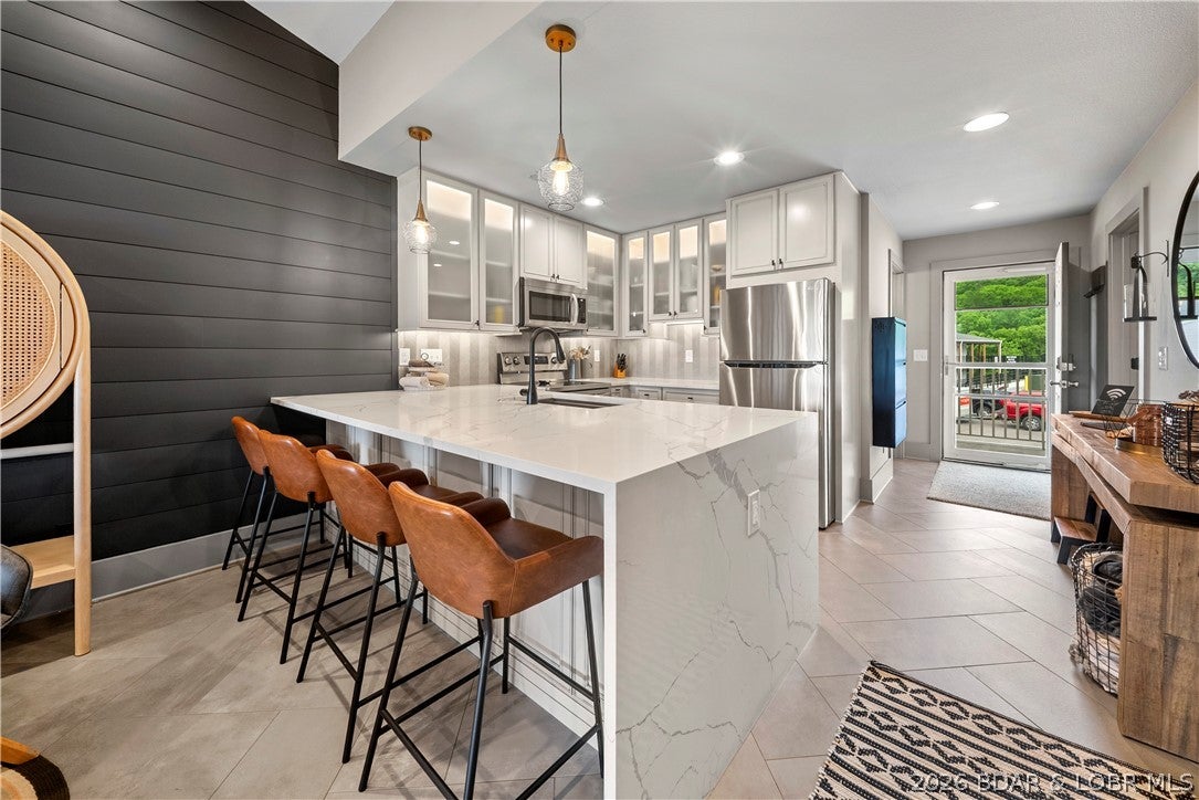 Highland Shores Condominium - Residential