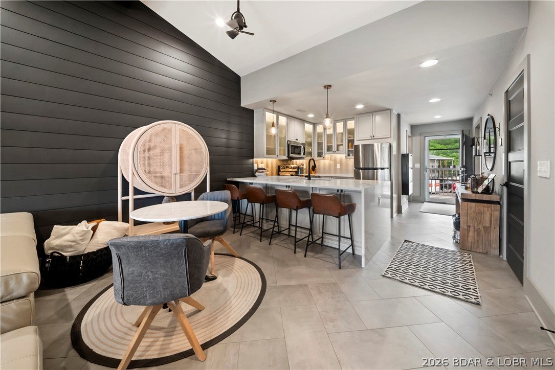 Highland Shores Condominium - Residential