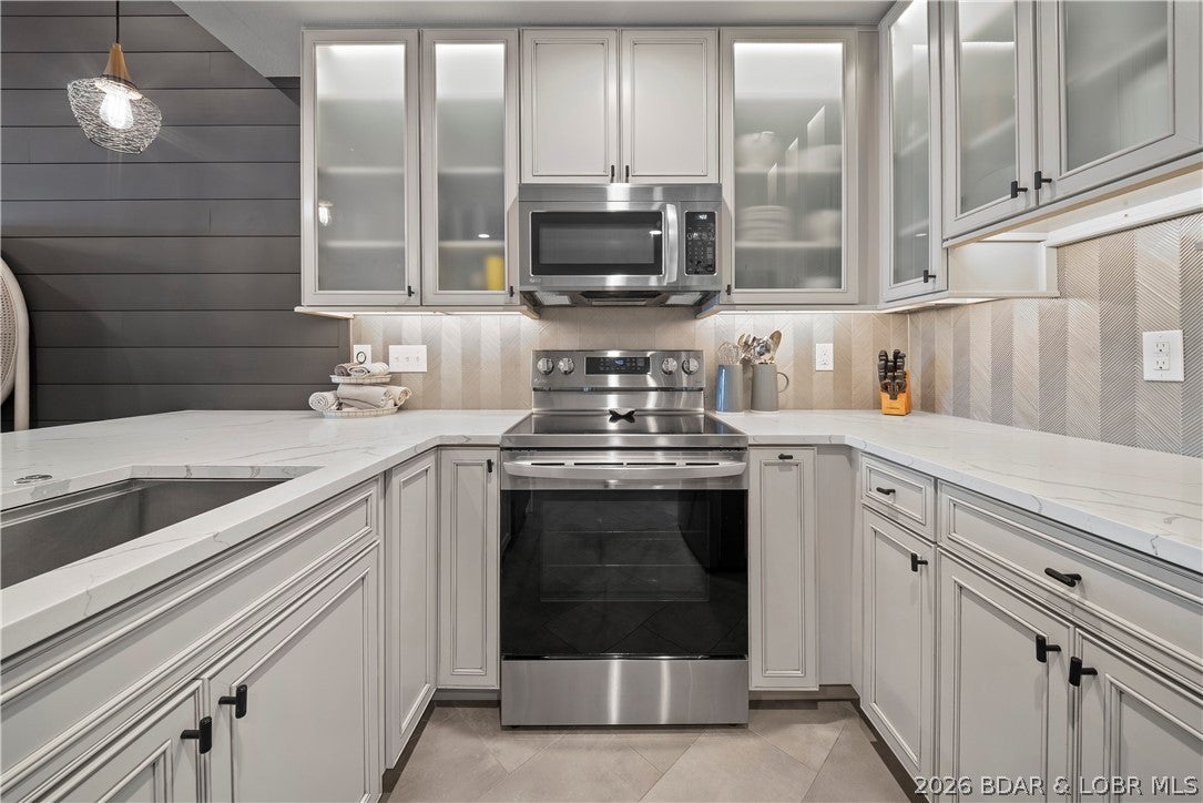 Highland Shores Condominium - Residential