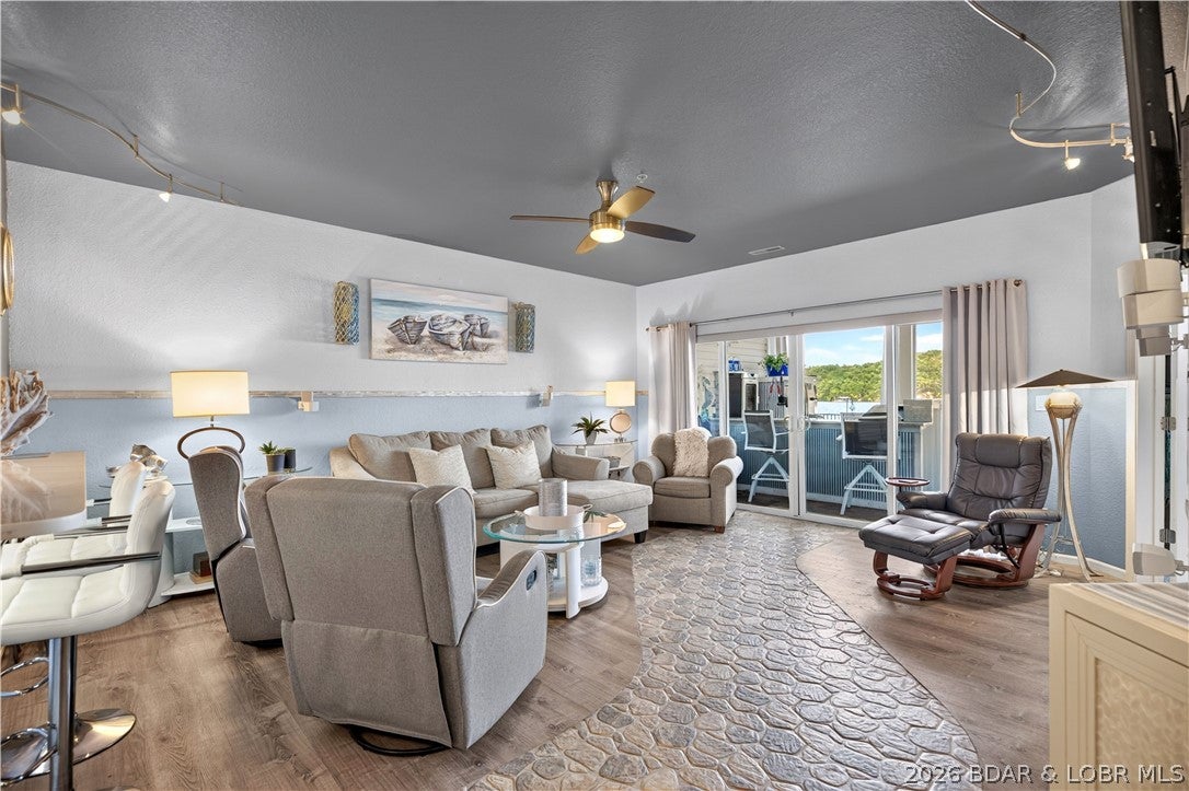 Isla Del Sol - Residential