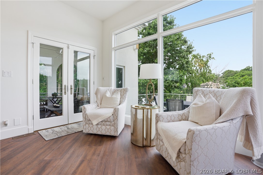 Regency Cove - Residential