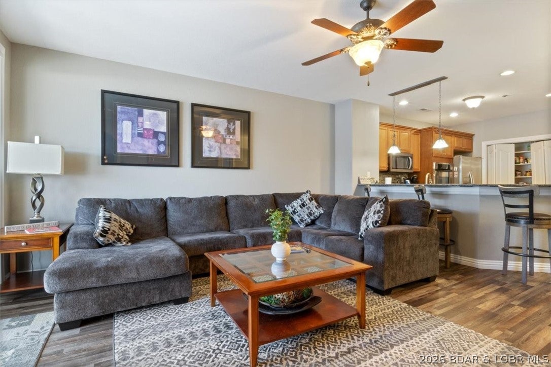 Majestic Pointe Condominium - Residential