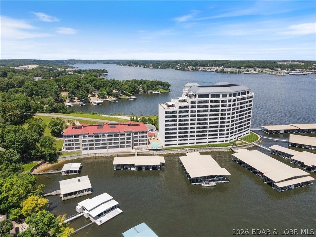 Majestic Pointe Condominium - Residential